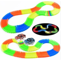 Гибкий трек-220 деталей (Magic Track: светящаяся дорога с 1 машинка Меджик Трекс)